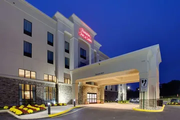 Hampton Inn & Suites Philadelphia / Bensalem