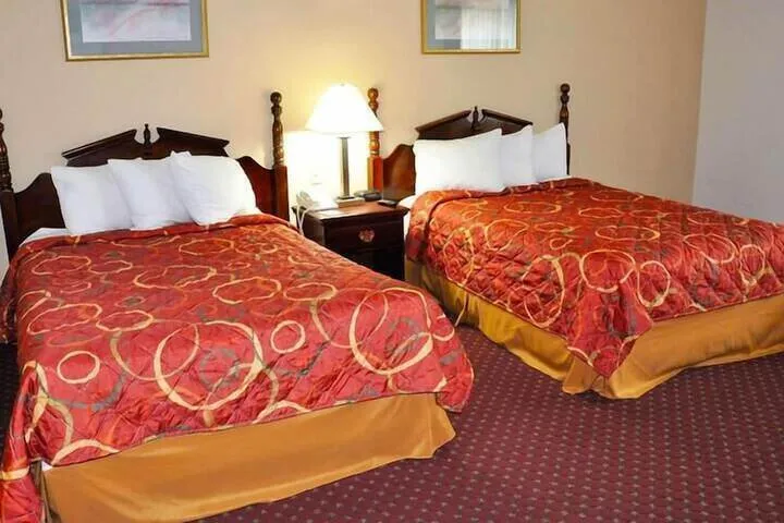Room 2 of 6