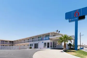Motel 6 Barstow CA - Route 66