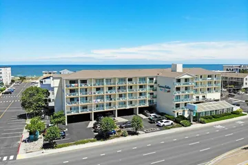 Cayman Suites Hotel
