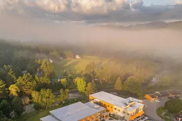 Sun & Ski Inn & Suites