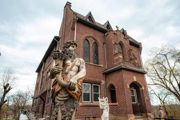 Chateau Connellsville