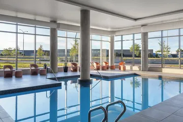 Staybridge Suites Montréal Airport - St-Laurent by IHG