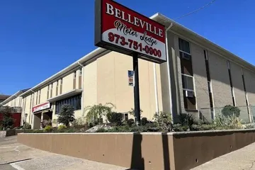 Belleville Motor Lodge