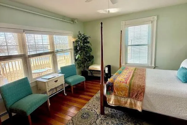 Room 4 of 69