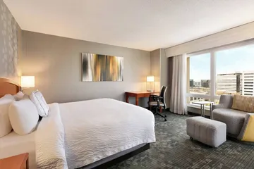Courtyard by Marriott Tysons McLean