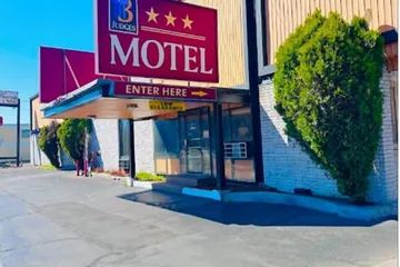 Three Judges Motel