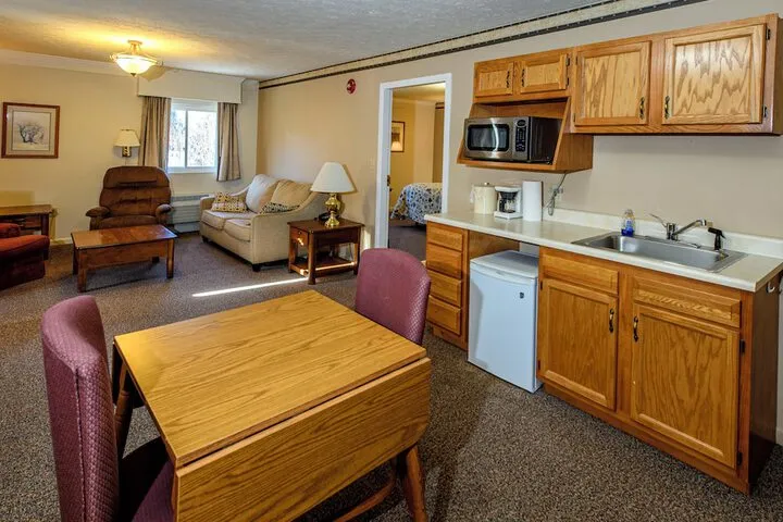 Room 5 of 28