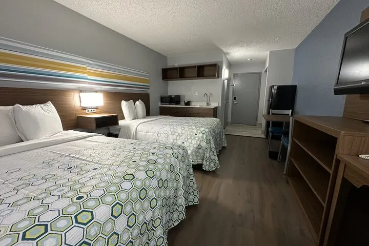 Room 5 of 22
