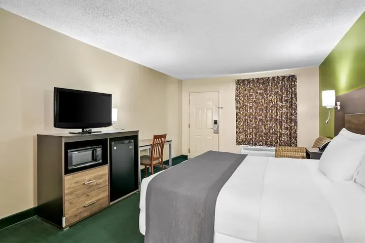 Room 5 of 34