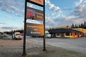 Zero-100 Motor Inn
