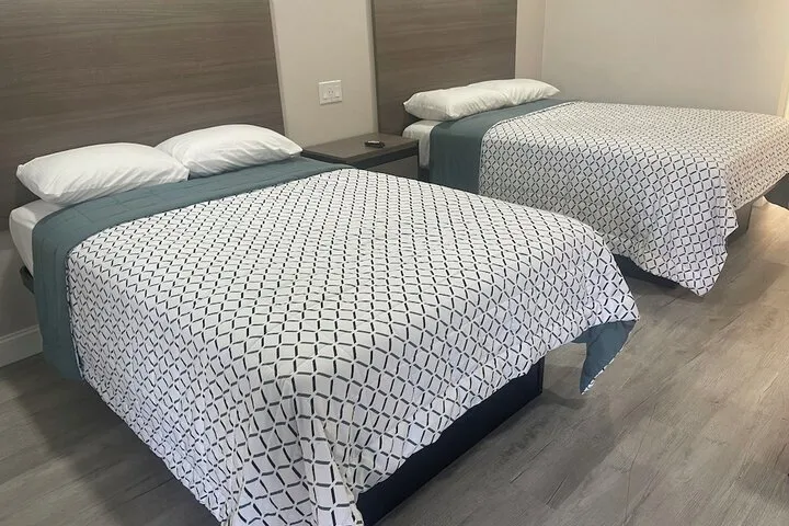 Room 4 of 14