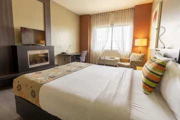 Hôtel Must – Aéroport de Québec par JARO