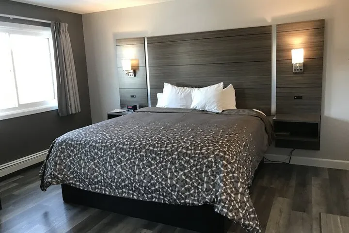 Room 5 of 35