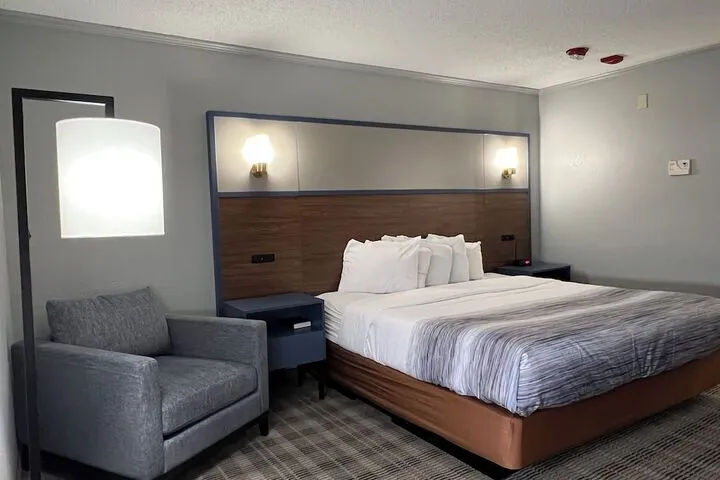 Room 5 of 47
