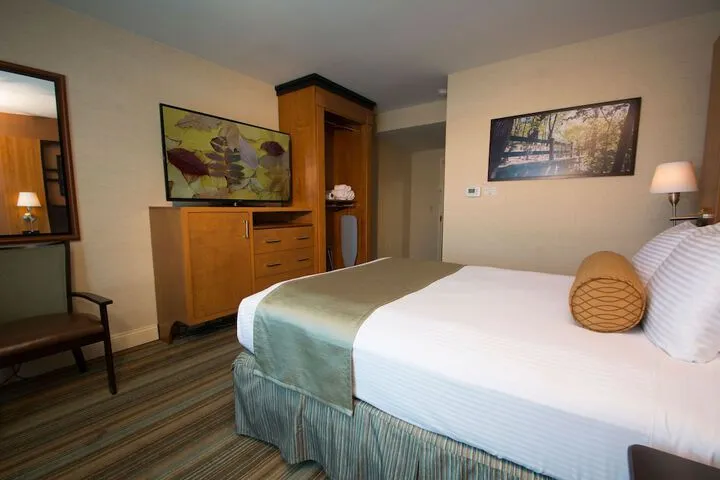 Room 5 of 40