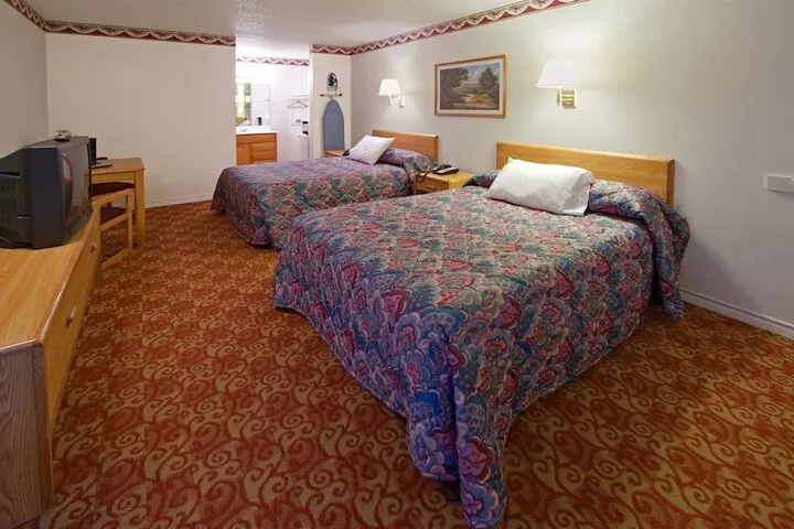 Room 2 of 8