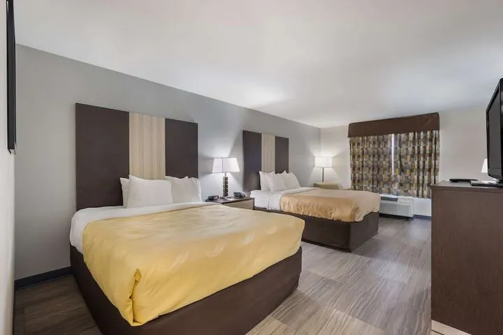 Room 3 of 36