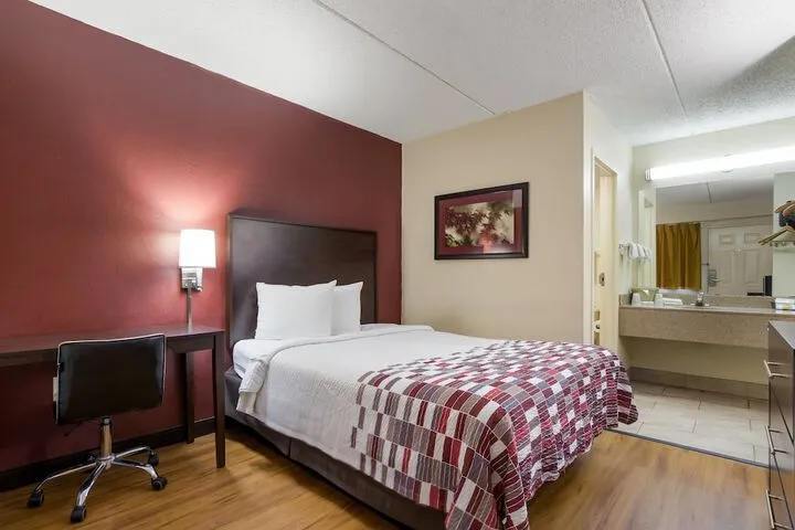 Room 5 of 31