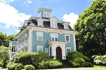 The Hotel Marblehead