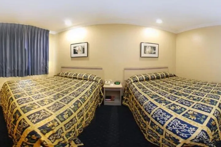 Room 5 of 42