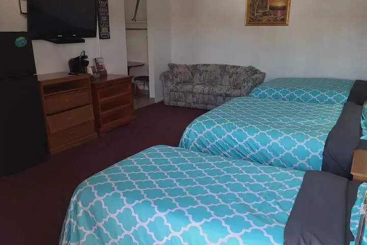 Room 5 of 27