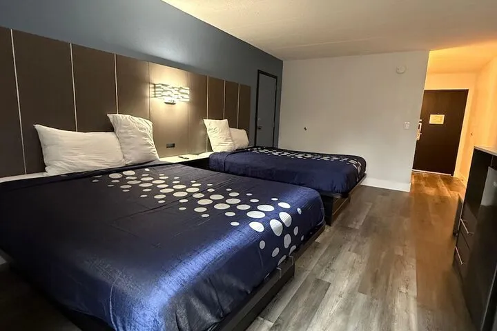 Room 5 of 30