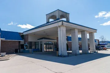 Coratel Inn and Suites by Jasper La Crosse