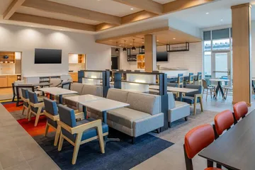 Hyatt House Fresno Campus Pointe