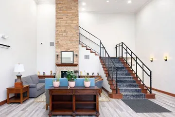 Seffner Inn and Suites