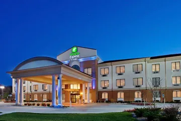 Holiday Inn Express Hotel and Suites St. Charles by IHG