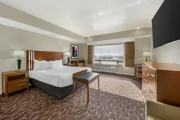 Best Western Plus Northwoods Inn