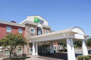 Holiday Inn Express & Suites Dallas Southwest-Cedar Hill by IHG