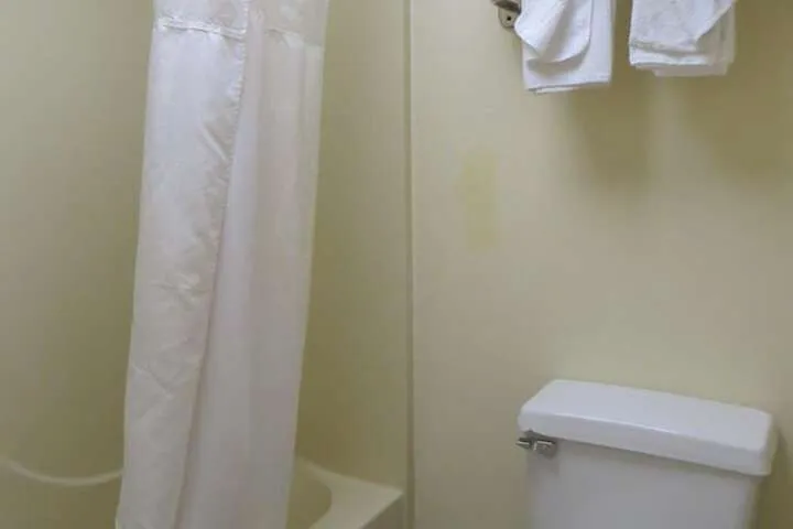 Room 2 of 31