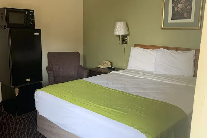 Room 3 of 31