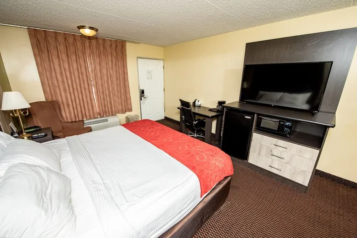 Room 4 of 31