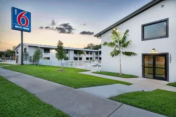 Motel 6 Fort Lauderdale FL
