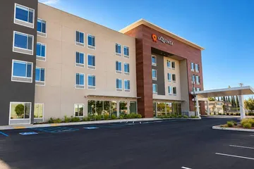 La Quinta Inn & Suites by Wyndham Tracy