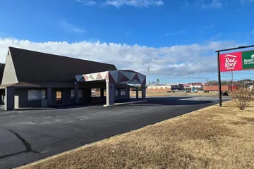 HomeTowne Studios by Red Roof LaGrange