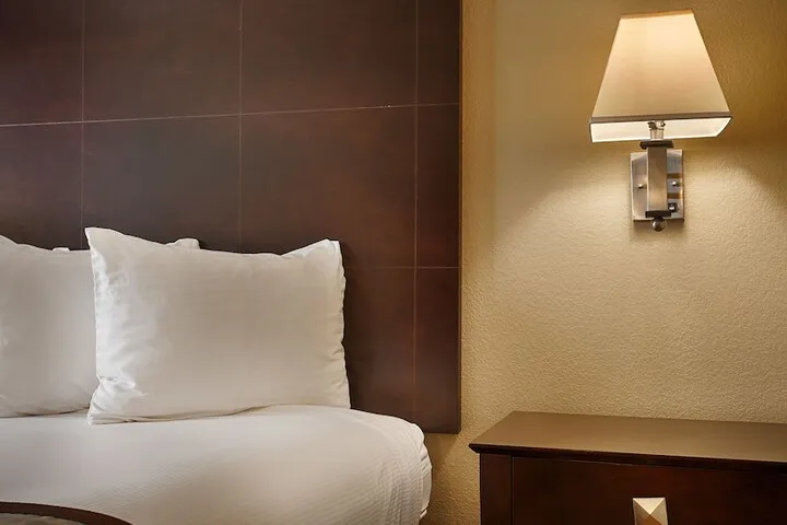 Room 5 of 30