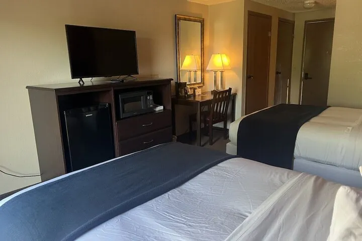Room 3 of 15