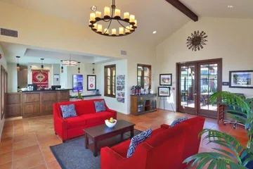 Lamplighter Inn & Suites at SDSU