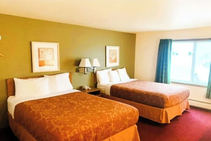 Room 2 of 17