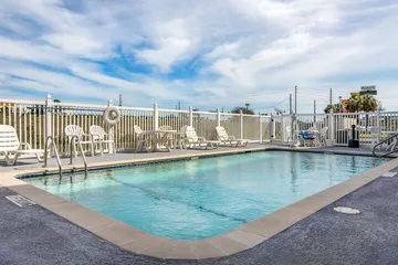 Sleep Inn & Suites Brunswick North