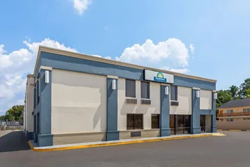 Days Inn by Wyndham Slidell