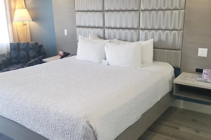 Room 5 of 45