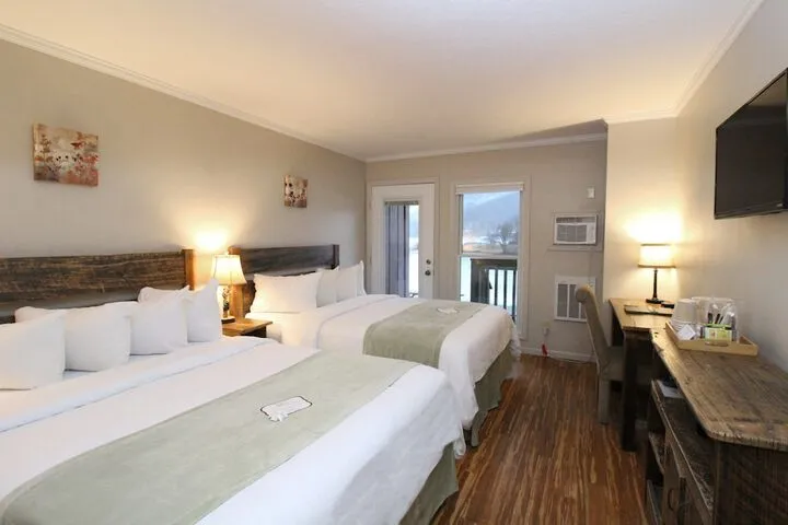 Room 5 of 43