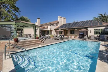 Half Moon Bay Lodge