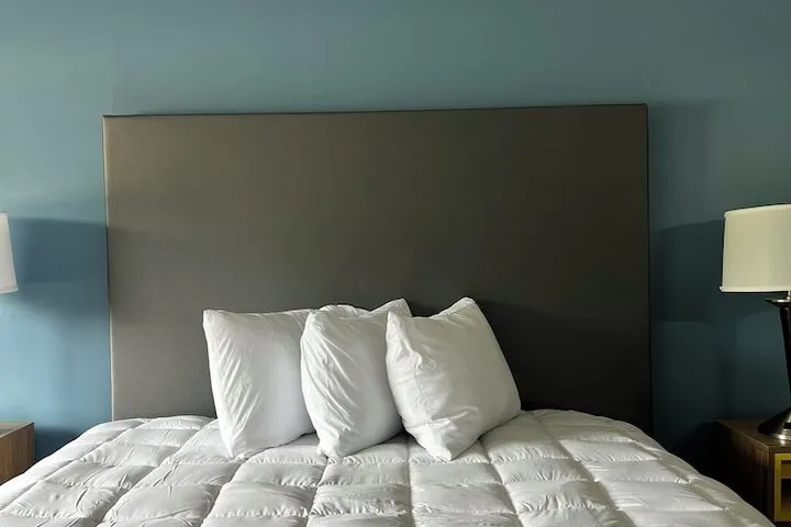 Room 5 of 13