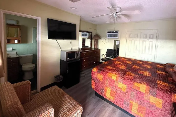 Room 5 of 21